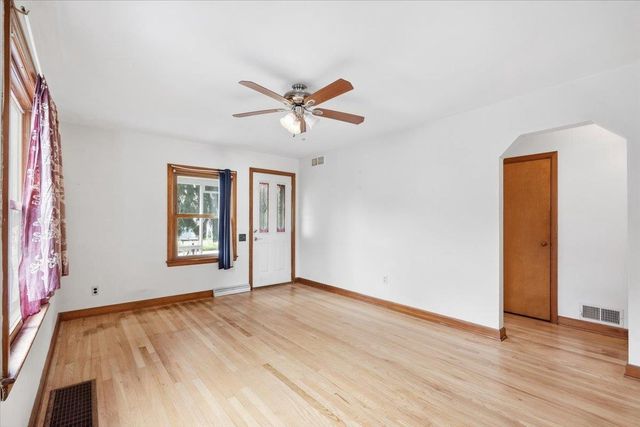 2682 South Court, Madison, WI 53704