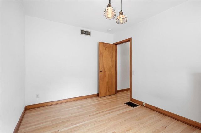 2682 South Court, Madison, WI 53704