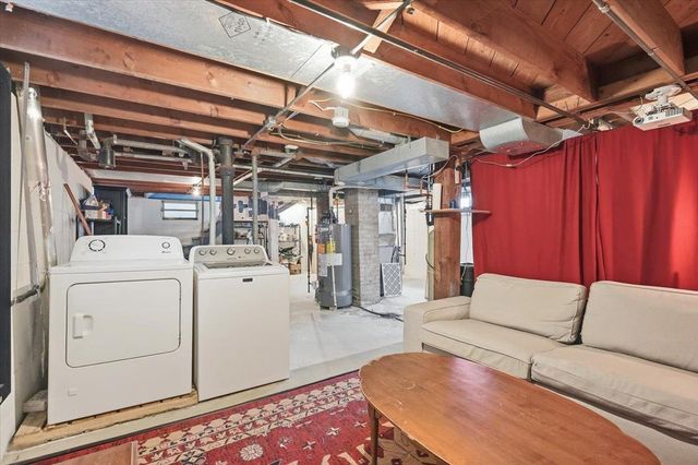 2682 South Court, Madison, WI 53704