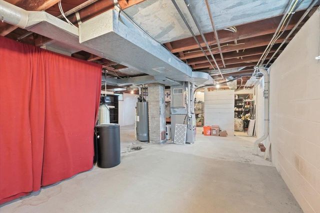 2682 South Court, Madison, WI 53704