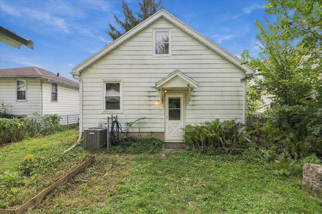 2682 South Court, Madison, WI 53704