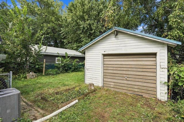 2682 South Court, Madison, WI 53704