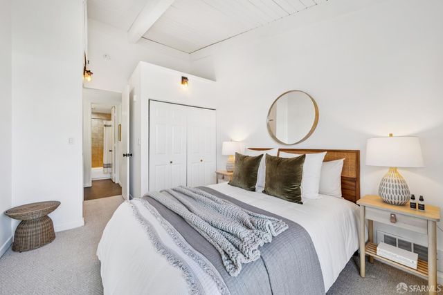 5330 Diamond Heights Boulevard J301, San Francisco, CA 94131