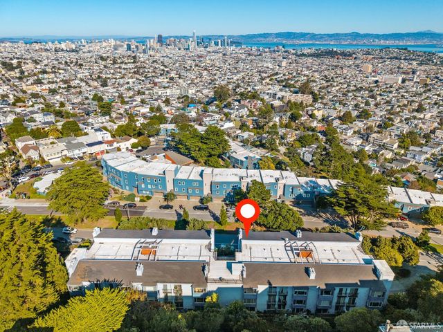 5330 Diamond Heights Boulevard J301, San Francisco, CA 94131
