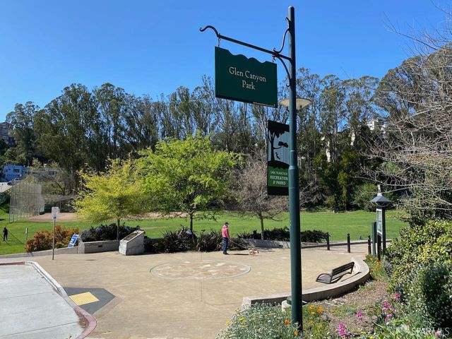 5330 Diamond Heights Boulevard J301, San Francisco, CA 94131