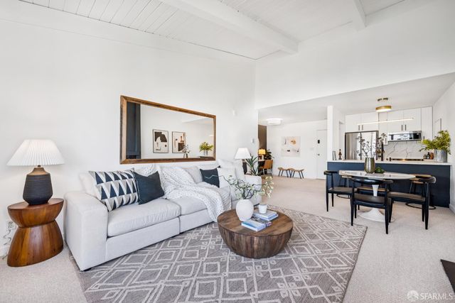 5330 Diamond Heights Boulevard J301, San Francisco, CA 94131