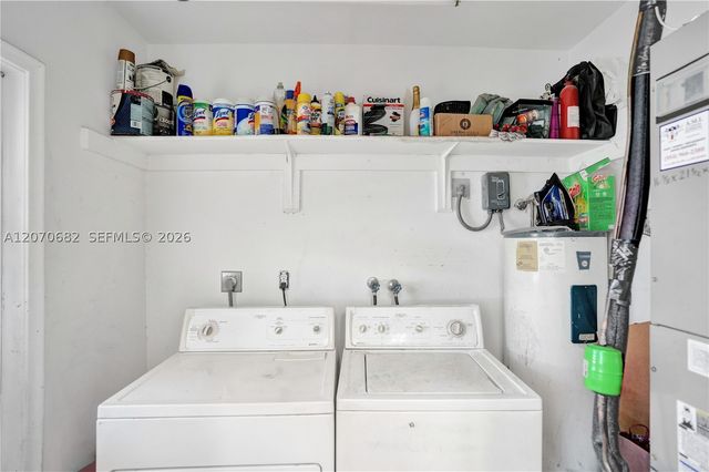 5706-5708 Lincoln St 1-2, Hollywood, FL 33021