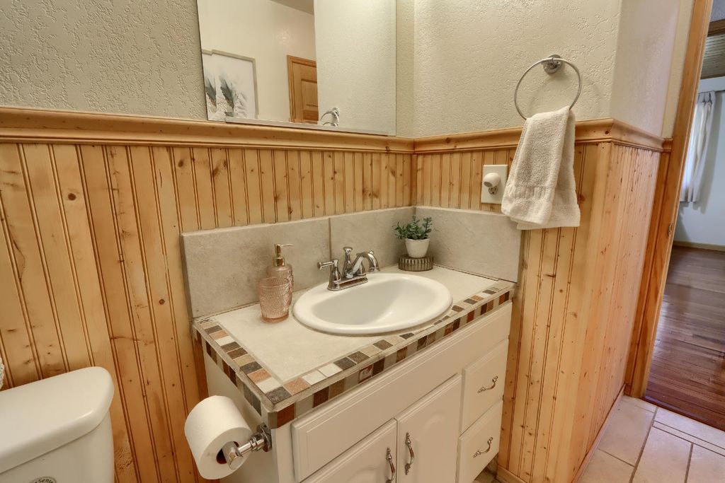 Image 23 of property listing at 5840 Evergreen Lane, Mariposa, CA 95338