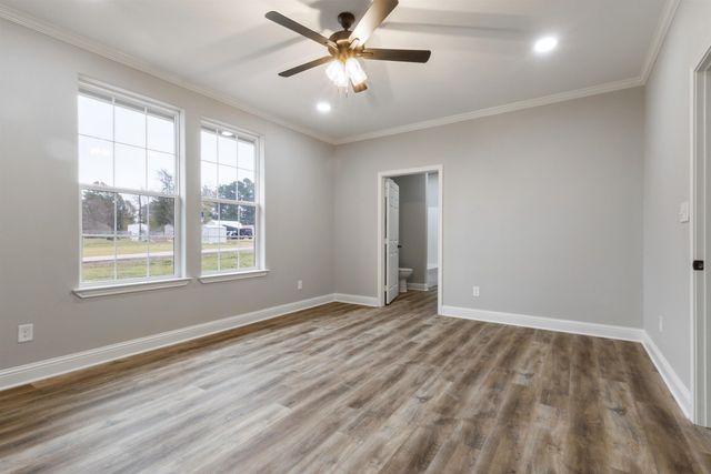 106 Royal St, Gilmer, TX 75645