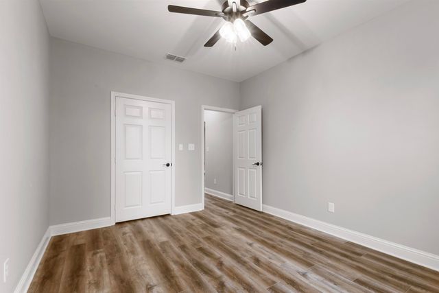 106 Royal St, Gilmer, TX 75645