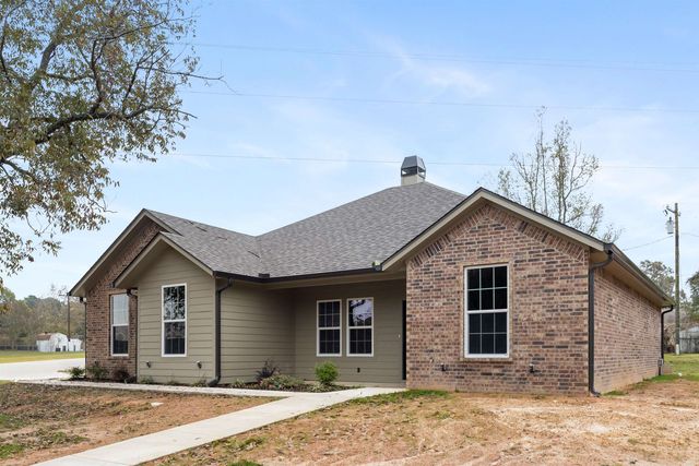 106 Royal St, Gilmer, TX 75645