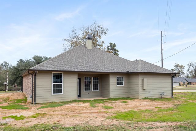 106 Royal St, Gilmer, TX 75645