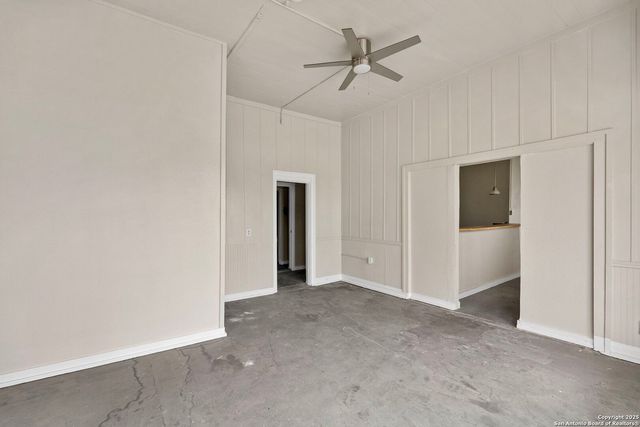 901 N Saint Joseph, Gonzales, TX 78629