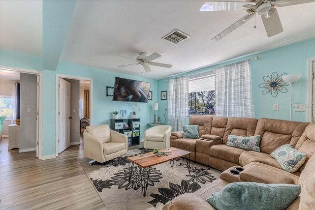 5261 CIRCLE DRIVE, Weeki Wachee, FL 34607