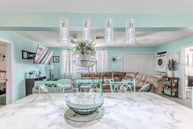 5261 CIRCLE DRIVE, Weeki Wachee, FL 34607