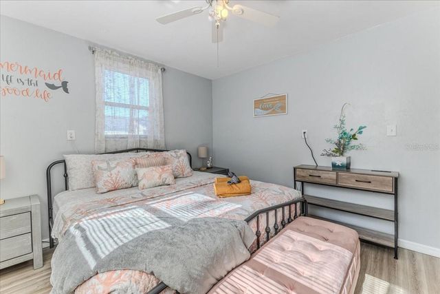 5261 CIRCLE DRIVE, Weeki Wachee, FL 34607