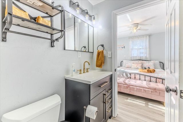 5261 CIRCLE DRIVE, Weeki Wachee, FL 34607