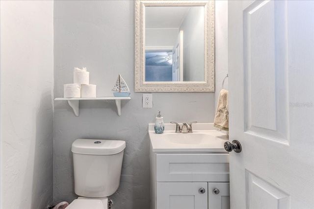 5261 CIRCLE DRIVE, Weeki Wachee, FL 34607