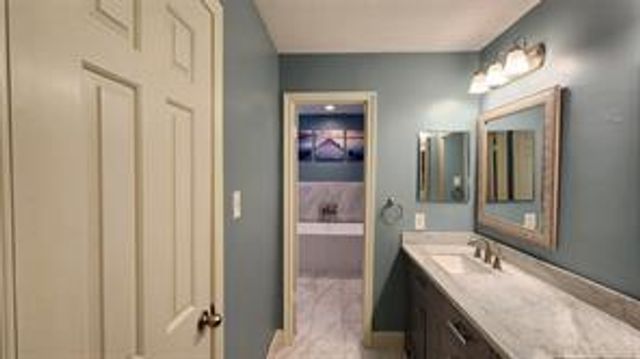 2616 Bering Drive 2616, Houston, TX 77057