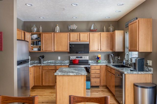 169 MARINA PLACE, Menasha, WI 54952