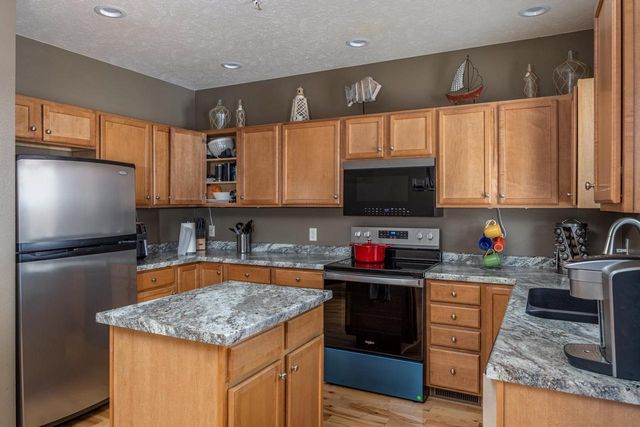 169 MARINA PLACE, Menasha, WI 54952