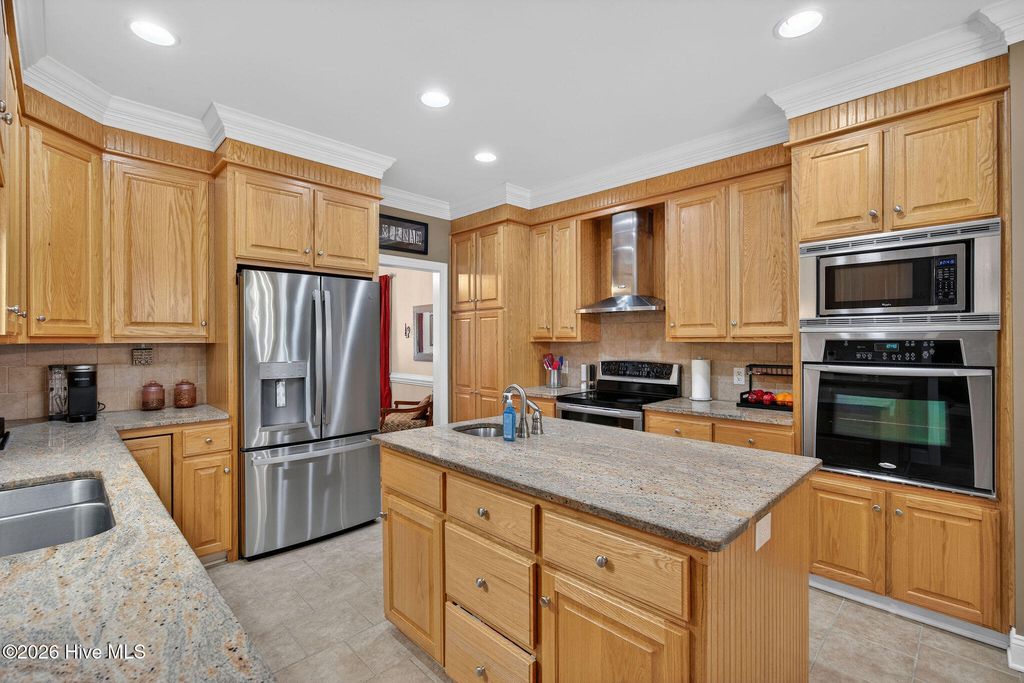 Image 33 of property listing at 1586 Goose Creek Road SW, Ocean Isle Beach, NC 28469