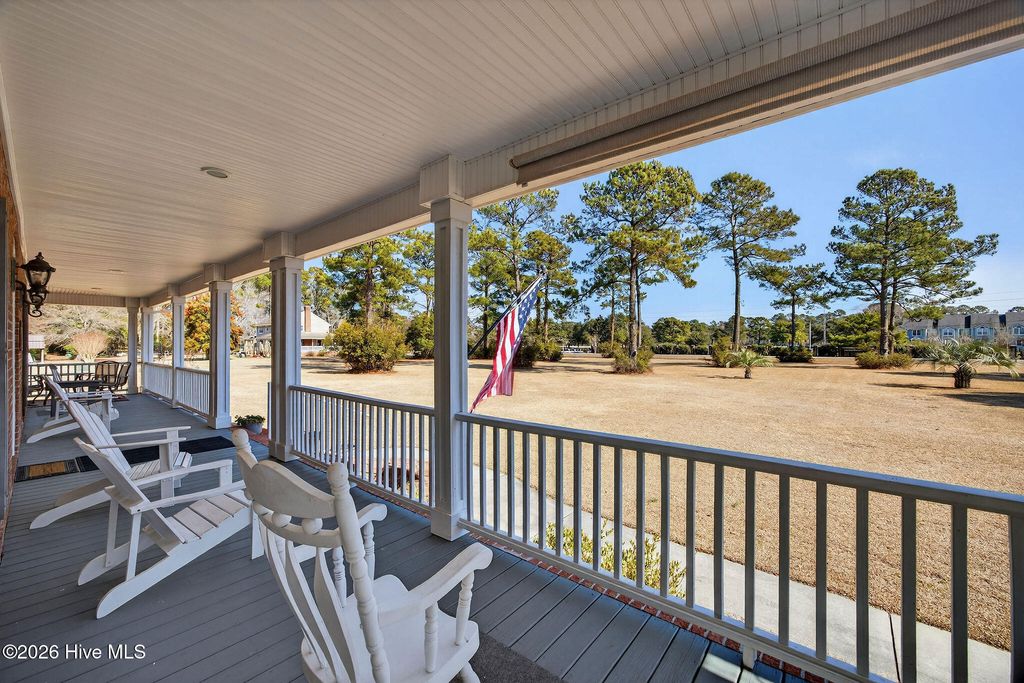 Image 8 of property listing at 1586 Goose Creek Road SW, Ocean Isle Beach, NC 28469