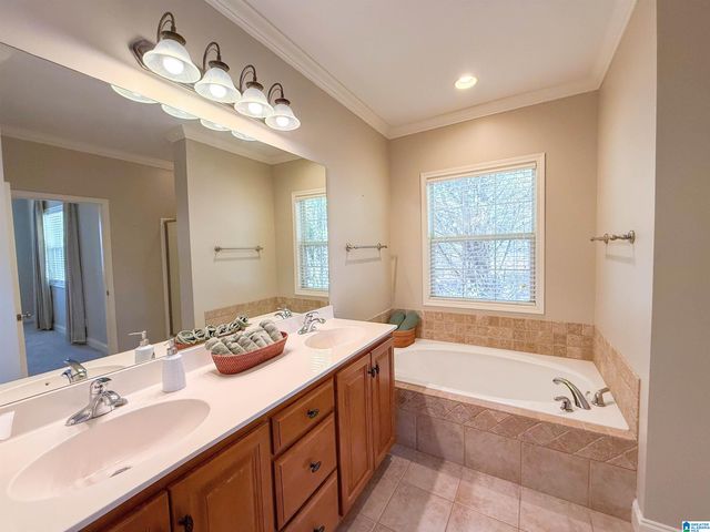 1220 EAGLE PASS WAY, Anniston, AL 36207