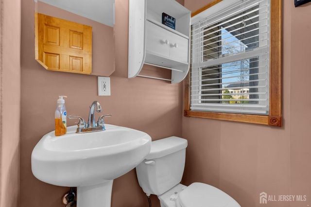 61 Cypress Drive, Colonia, NJ 07067