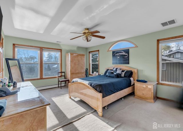 61 Cypress Drive, Colonia, NJ 07067