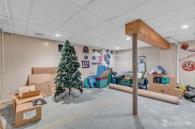 61 Cypress Drive, Colonia, NJ 07067