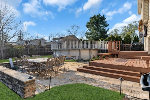 61 Cypress Drive, Colonia, NJ 07067