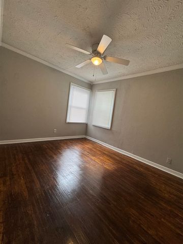 1134 N Green St, Wichita, KS 67214