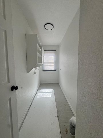 1134 N Green St, Wichita, KS 67214