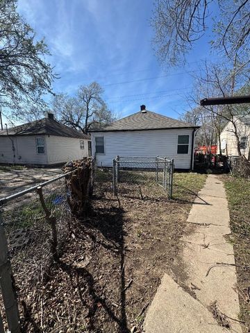1134 N Green St, Wichita, KS 67214