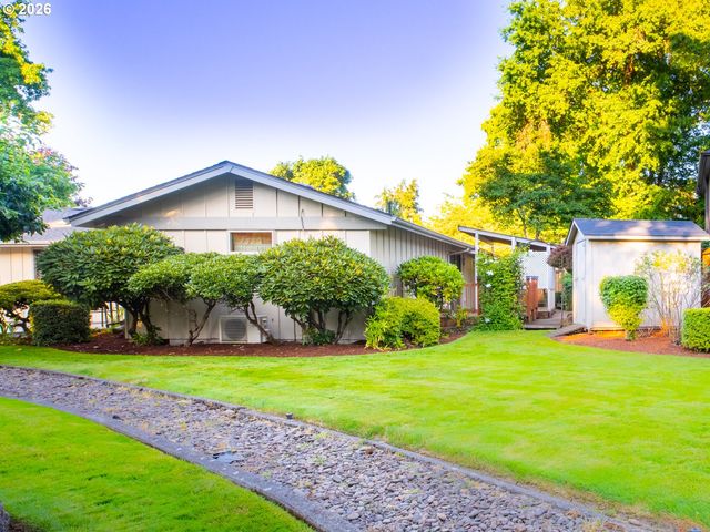 475 BANTON Ave, Eugene, OR 97404