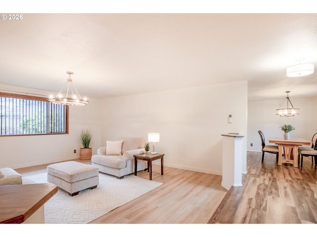 475 BANTON Ave, Eugene, OR 97404