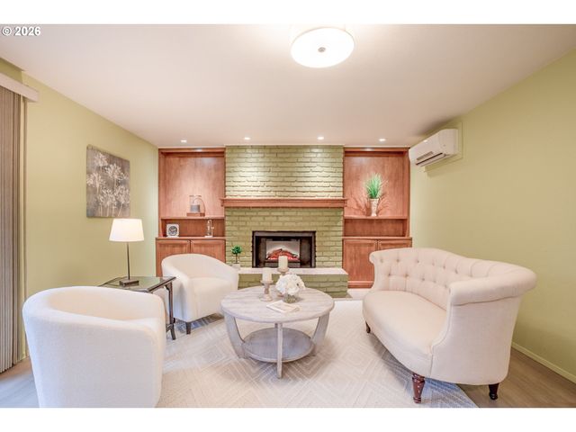 475 BANTON Ave, Eugene, OR 97404