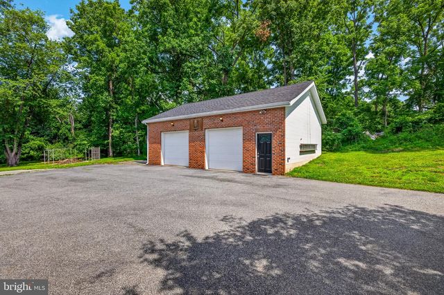 320 BARNESTON RD, Glenmoore, PA 19343