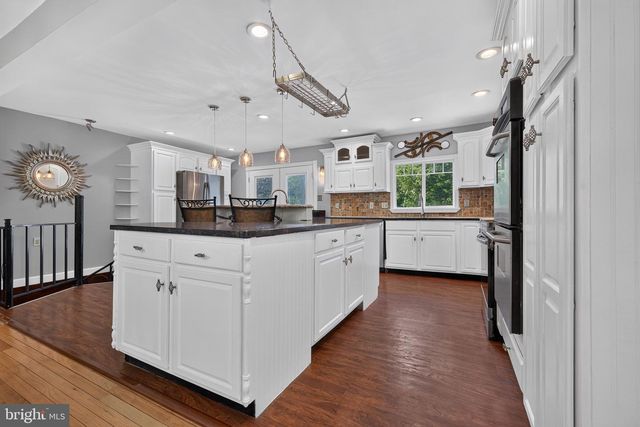 320 BARNESTON RD, Glenmoore, PA 19343