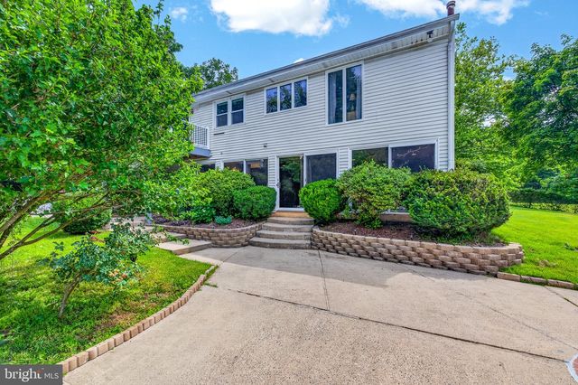 320 BARNESTON RD, Glenmoore, PA 19343
