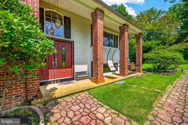 320 BARNESTON RD, Glenmoore, PA 19343