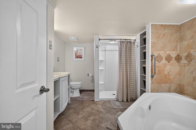 320 BARNESTON RD, Glenmoore, PA 19343
