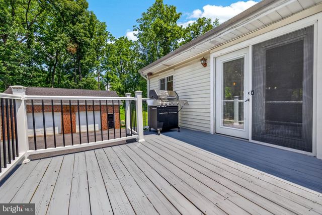 320 BARNESTON RD, Glenmoore, PA 19343