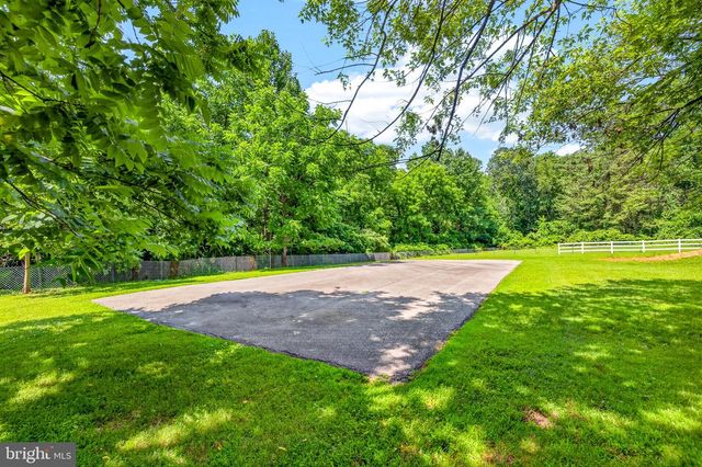 320 BARNESTON RD, Glenmoore, PA 19343