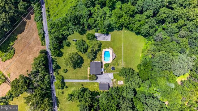 320 BARNESTON RD, Glenmoore, PA 19343