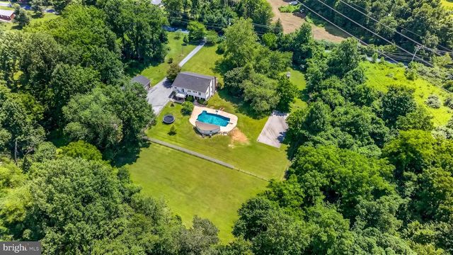320 BARNESTON RD, Glenmoore, PA 19343