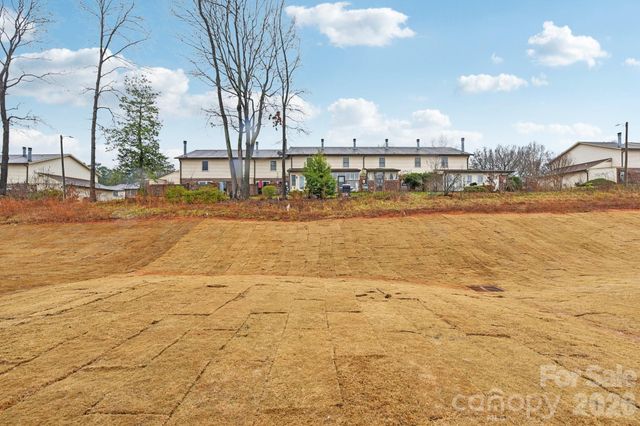 608 13th Avenue Drive NE, Hickory, NC 28601