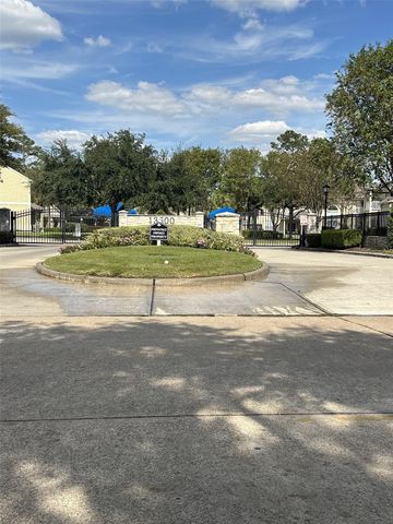 13600 Breton Ridge Street 29B, Houston, TX 77070