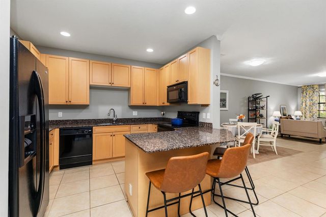 138 E Astor Circle, Delray Beach, FL 33484